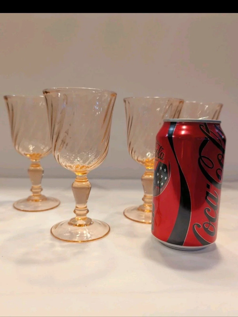 Wine Glasses Set of 4 Rosaline Pink Swirl Arcoroc France 5.75″  Vintage 1970s